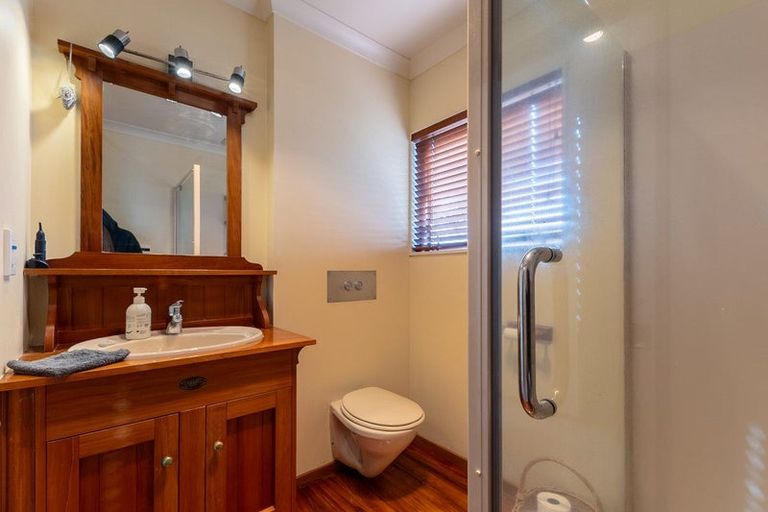 Photo of property in 3 Shearwater Rise, Paraparaumu Beach, Paraparaumu, 5032