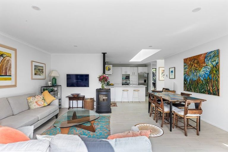 Photo of property in 15 Amanda Lane, Snells Beach, 0920