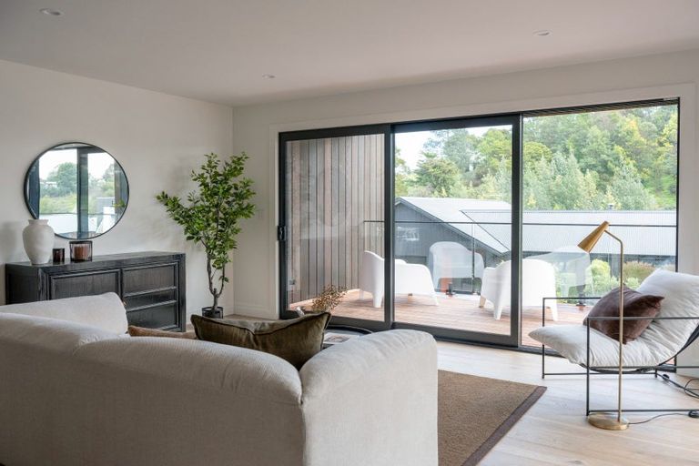 Photo of property in 17 Taruna Place, Havelock North, 4130