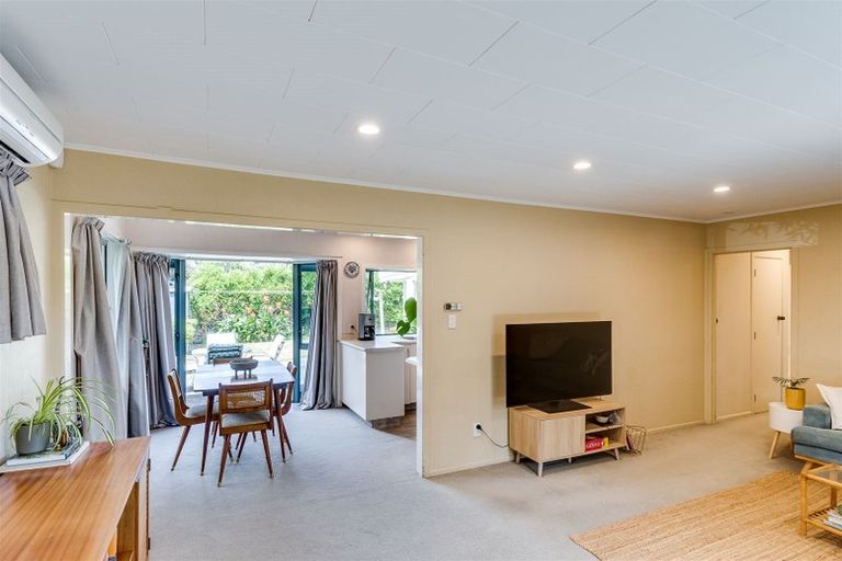 Photo of property in 50 Trigg Crescent, Taradale, Napier, 4112