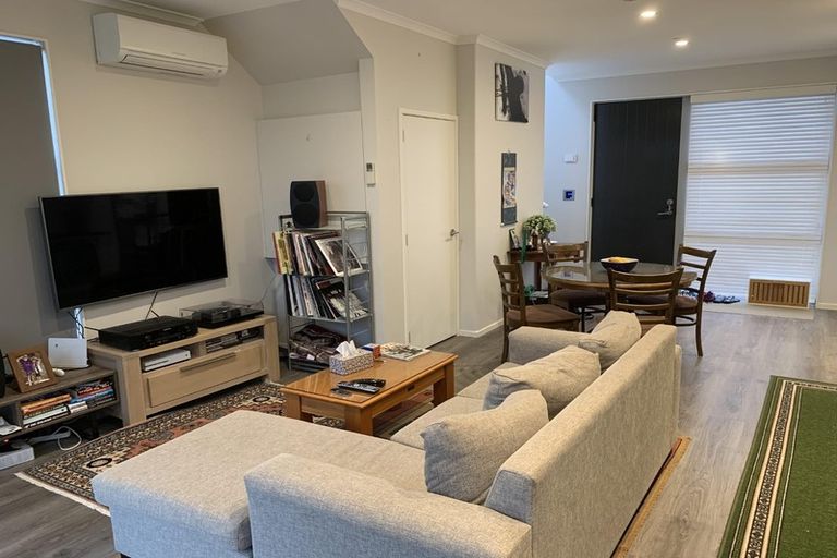 Photo of property in 15 Vincent Lane, Hobsonville, Auckland, 0616