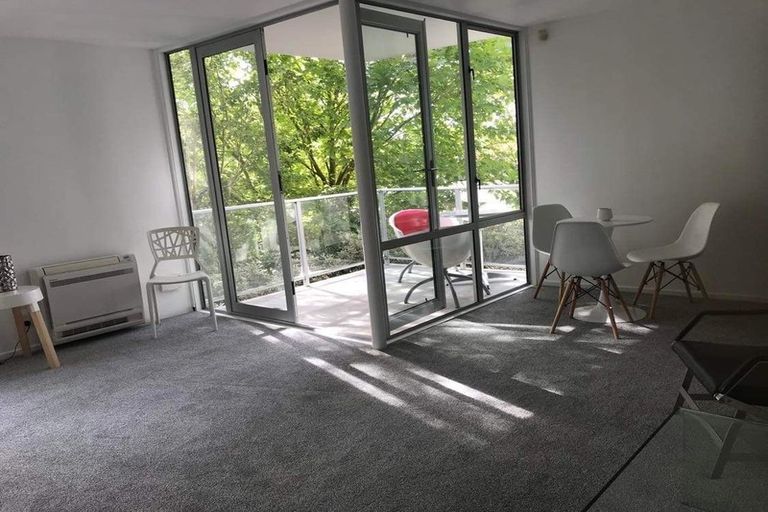 Photo of property in 2/15 Peterborough Street, Christchurch Central, Christchurch, 8013