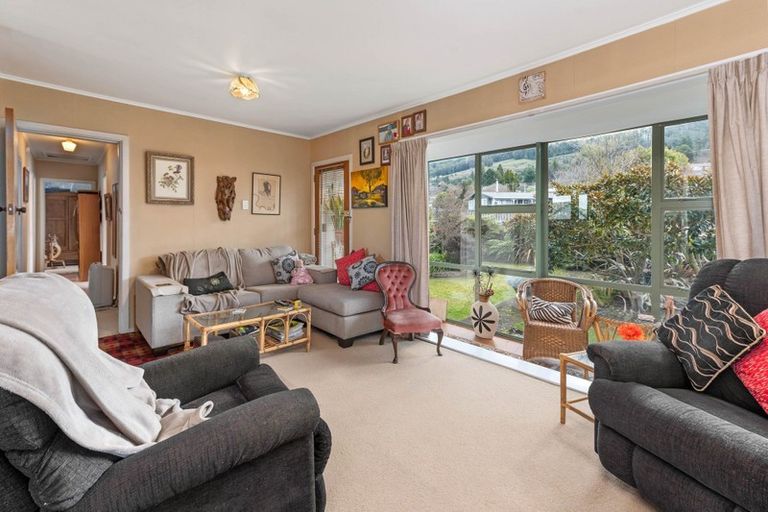Photo of property in 14 Inverness Road, Western Heights, Rotorua, 3015