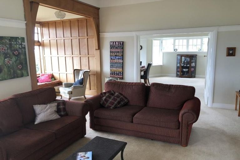 Photo of property in 9 Wadestown Road, Wadestown, Wellington, 6012