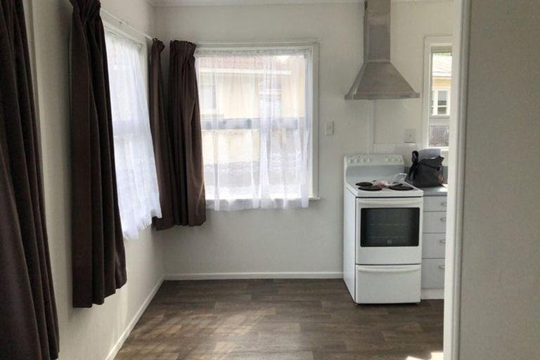 Photo of property in 21 Churchill Avenue, Feilding, 4702