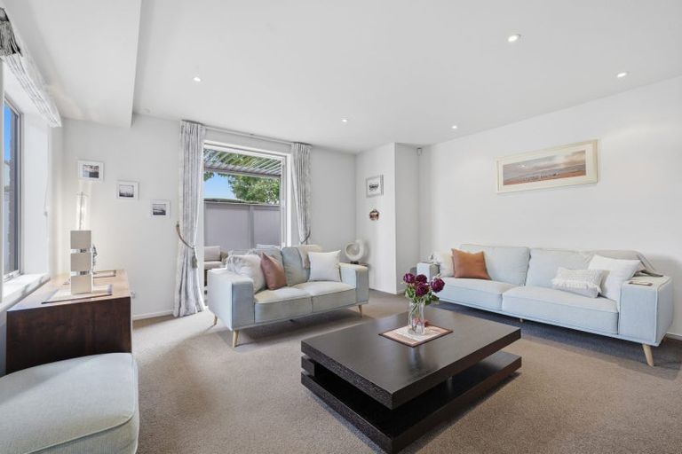 Photo of property in 1 Henley Green, Northwood, Christchurch, 8051