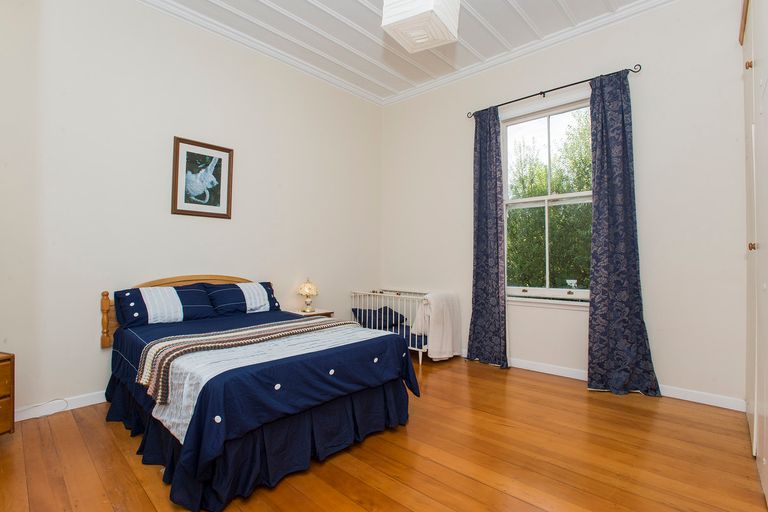 Photo of property in 22 Hinaki Street, Inner Kaiti, Gisborne, 4010