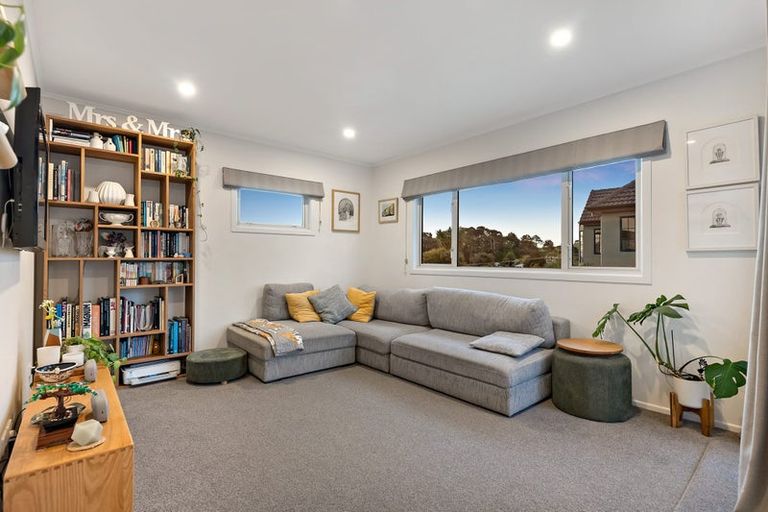 Photo of property in 2/16 Kenmure Avenue, Forrest Hill, Auckland, 0620