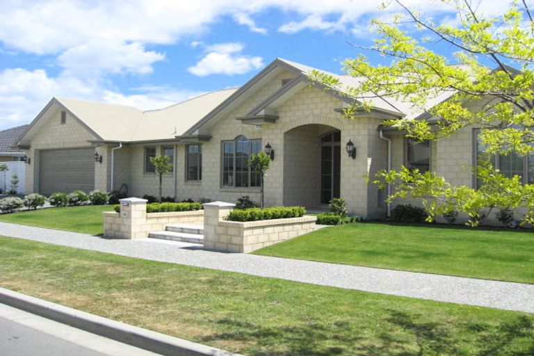 Photo of property in 56 Springwater Avenue, Northwood, Christchurch, 8051