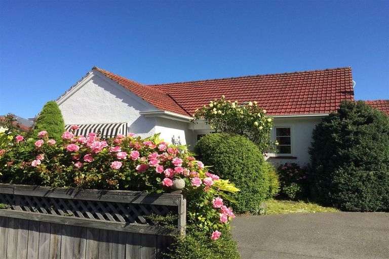 Photo of property in 3 Curletts Road, Sockburn, Christchurch, 8042