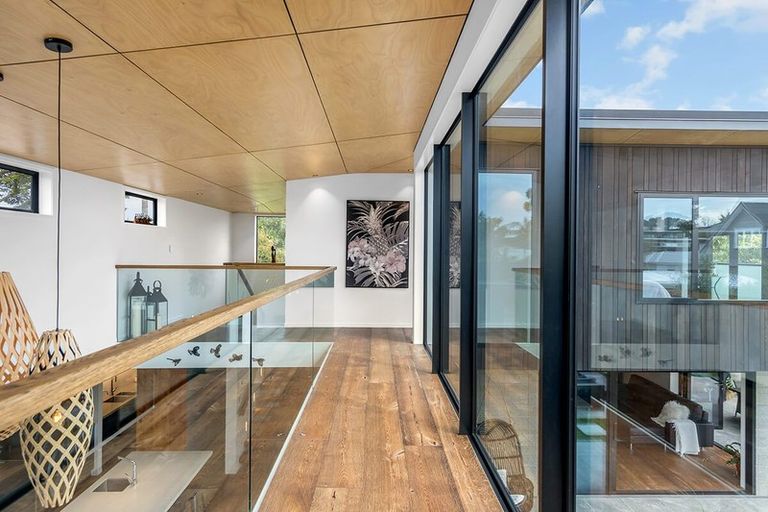 Photo of property in 23a Harbour View Road, Point Chevalier, Auckland, 1022