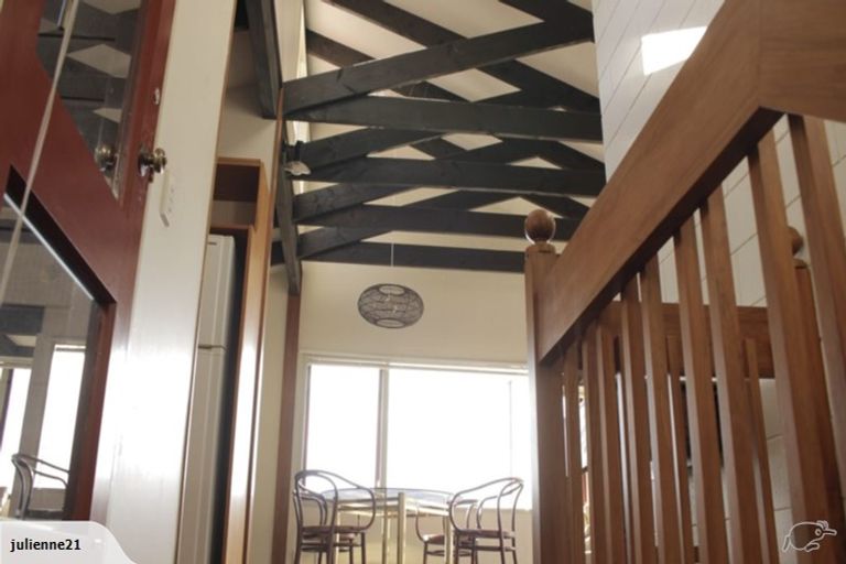 Photo of property in 21a Hadfield Terrace, Kelburn, Wellington, 6012