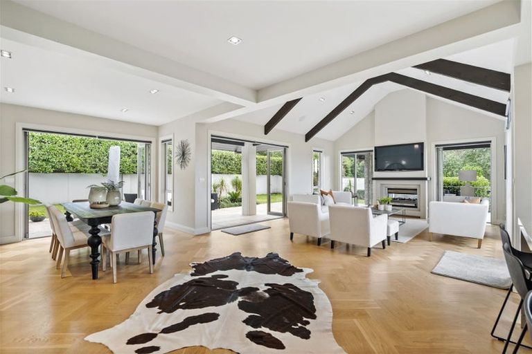 Photo of property in 13d Tarata Court, Redvale, Albany, 0792