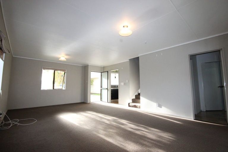 Photo of property in 16 Keeling Street, West End, Palmerston North, 4412