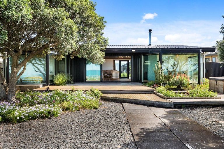 Photo of property in 39 Ferguson Street, Bay View, Napier, 4104