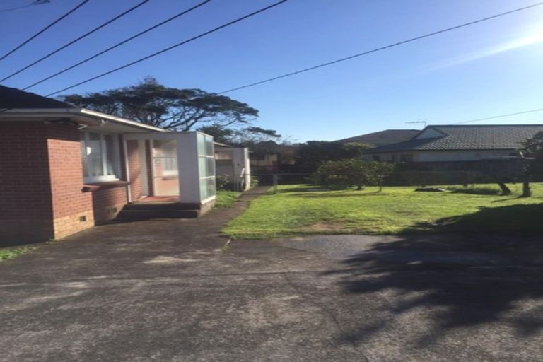 Photo of property in 1/22 Camp Road, Mount Wellington, Auckland, 1062