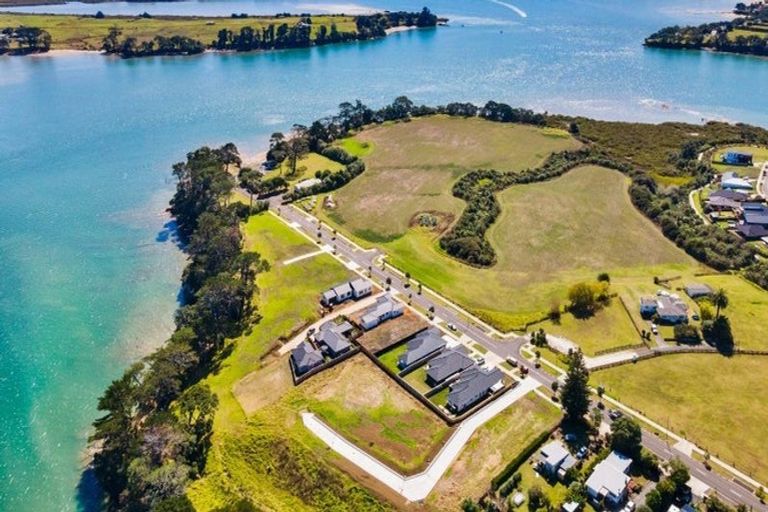 Photo of property in 22b Mclarin Road, Glenbrook, 2681