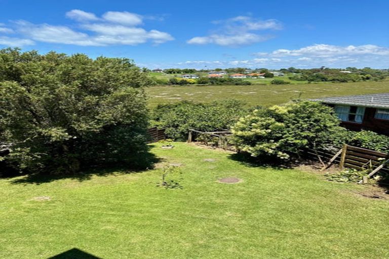 Photo of property in 2/23 Waitemata Road, Hauraki, Auckland, 0622