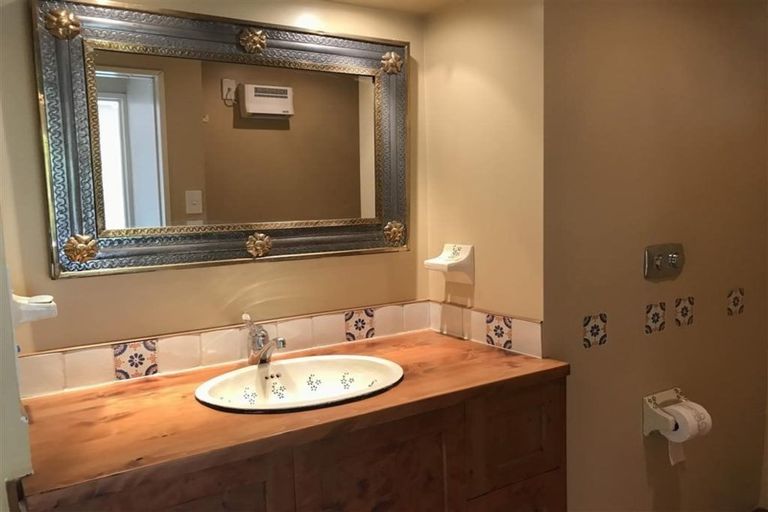 Photo of property in 9 Ford Road, Opawa, Christchurch, 8023