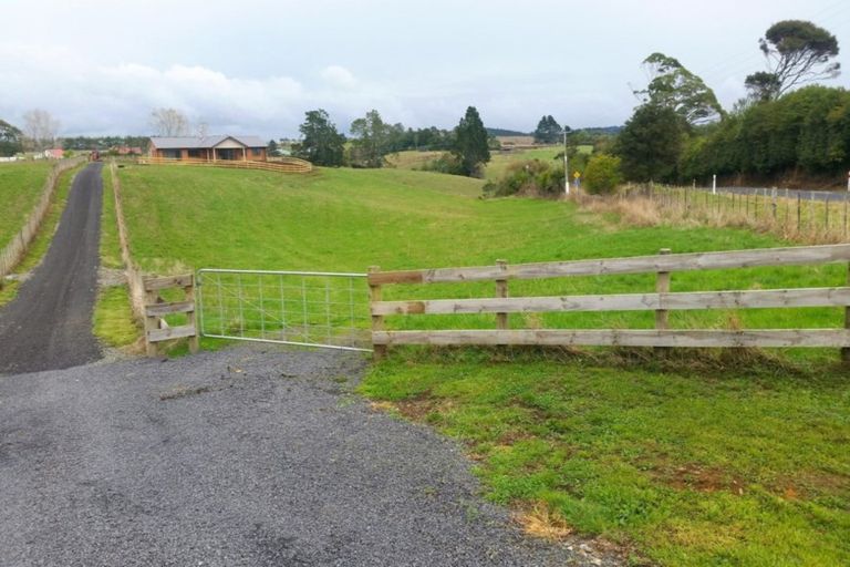 Photo of property in 137a Hunt Road, Pukekawa, Tuakau, 2696
