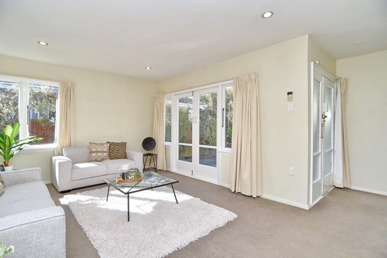 Photo of property in 355 Hills Road, Mairehau, Christchurch, 8013