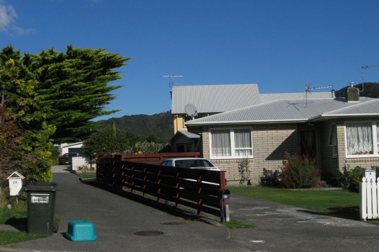 Photo of property in 6b Matariki Grove, Wainuiomata, Lower Hutt, 5014