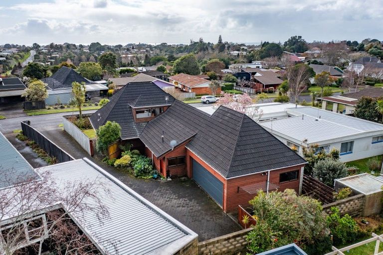 Photo of property in 23 Wesley Avenue, Frankleigh Park, New Plymouth, 4310