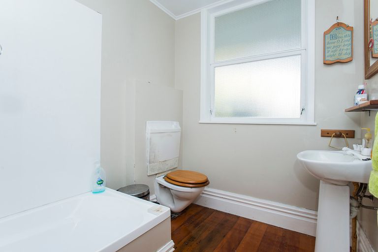 Photo of property in 22 Hinaki Street, Inner Kaiti, Gisborne, 4010