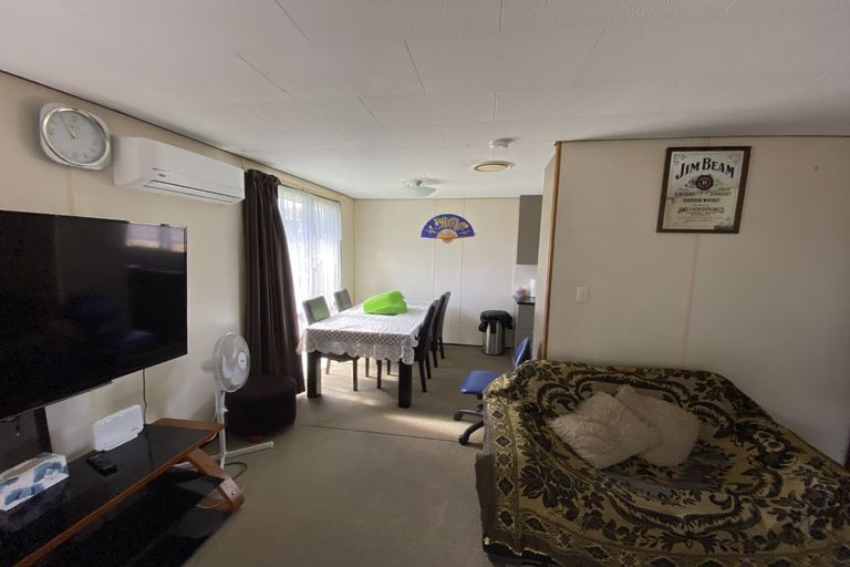 Photo of property in 1/30 Gifford Road, Papatoetoe, Auckland, 2025