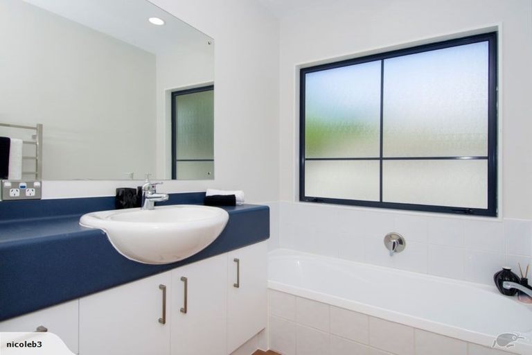 Photo of property in 67 Dalton Drive, Papamoa Beach, Papamoa, 3118