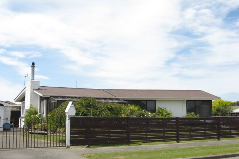 Photo of property in 2 Glenrowan Avenue, Avondale, Christchurch, 8061