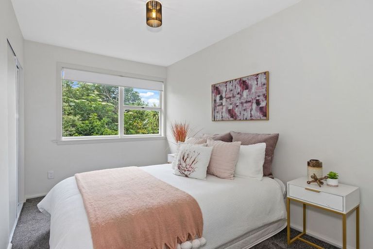 Photo of property in 11 Glenrowan Avenue, Avondale, Christchurch, 8061