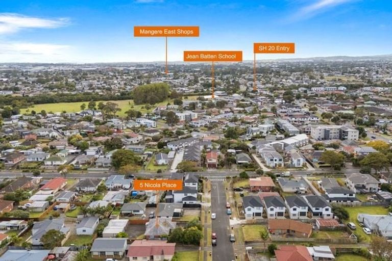 Photo of property in 5 Nicola Place, Mangere, Auckland, 2022
