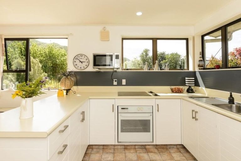 Photo of property in 243a Waikawa Road, Waikawa, Picton, 7220