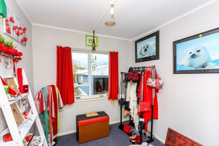 Photo of property in 3 Ranfurly Street, Frankleigh Park, New Plymouth, 4310