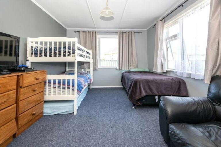 Photo of property in 16 Churchill Street, Mayfield, Blenheim, 7201