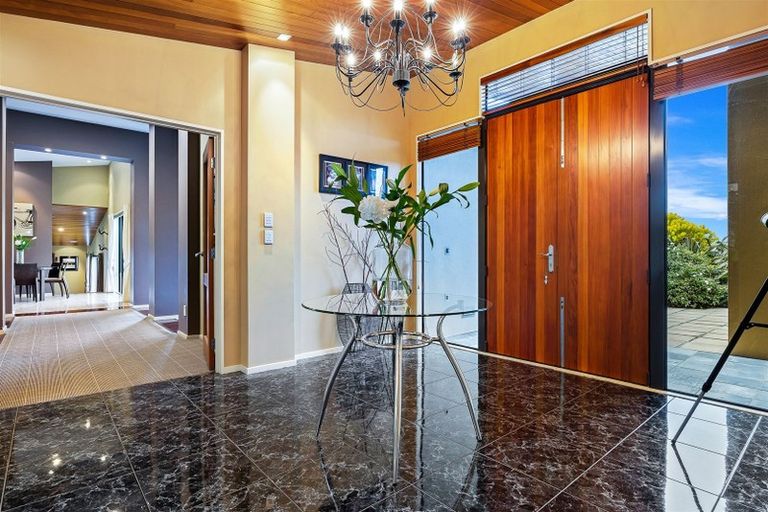 Photo of property in 158 Glenstrae Road, Redcliffs, Christchurch, 8081