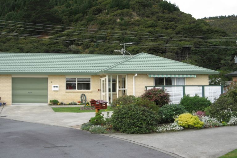 Photo of property in 9 Villa Grove, Paraparaumu, 5032