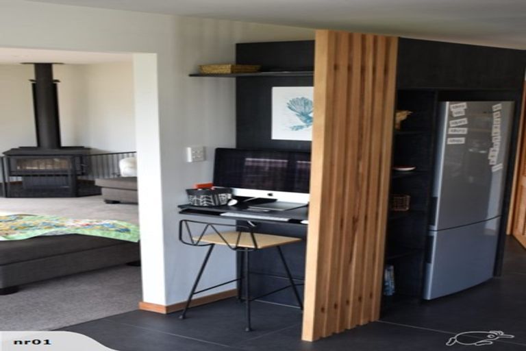 Photo of property in 13 Bayview Place, Cass Bay, Lyttelton, 8082