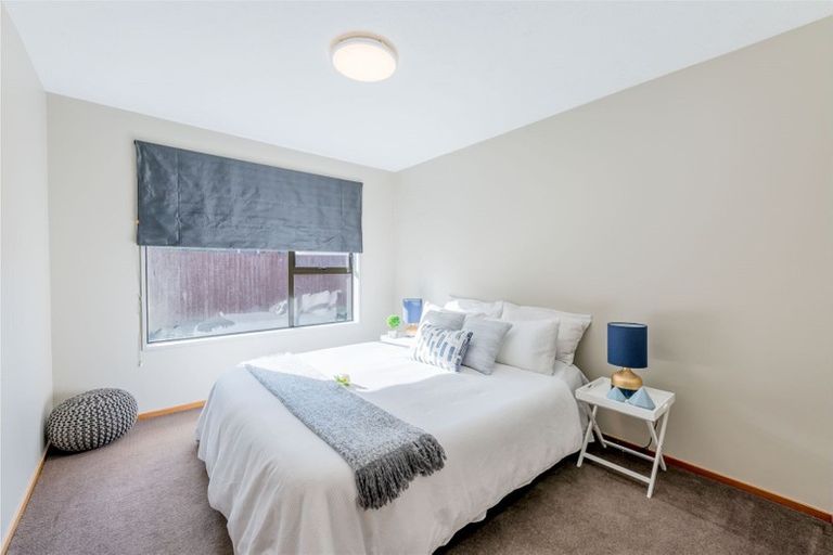 Photo of property in 18 Westgrove Avenue, Avonhead, Christchurch, 8042