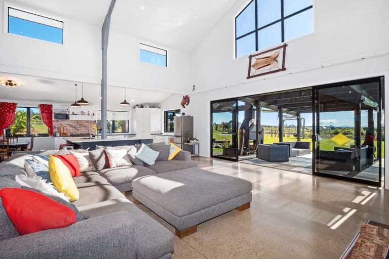 Photo of property in 17 Sarona Park Drive, Omanawa, Tauranga, 3171