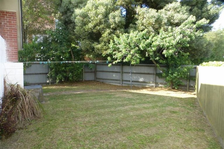 Photo of property in 1/11 Maidstone Road, Ilam, Christchurch, 8041