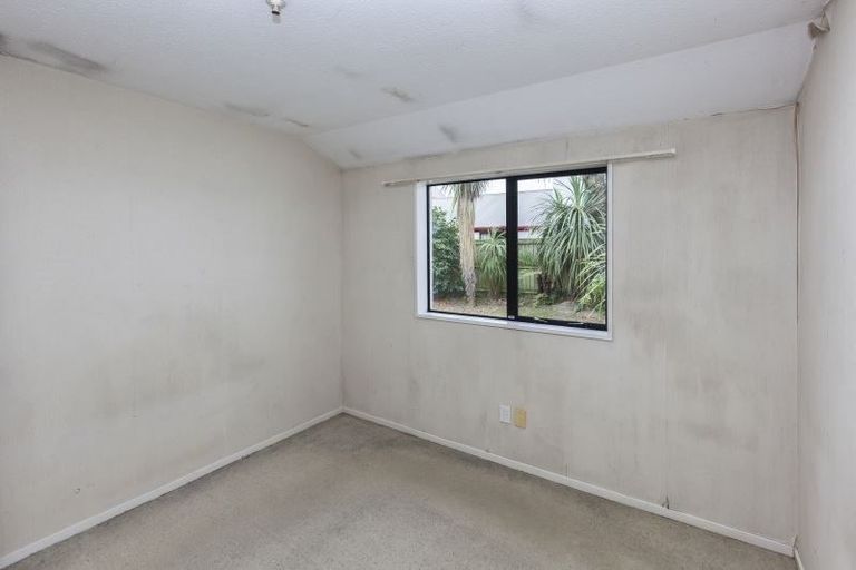 Photo of property in 1/10 Mayfair Street, Riccarton, Christchurch, 8011