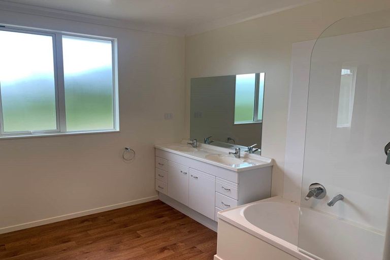 Photo of property in 25 Hancock Grove, Mangawhai, 0573