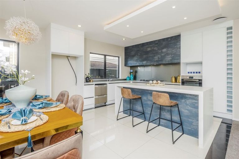 Photo of property in 55 Packspur Drive, Flat Bush, Auckland, 2016