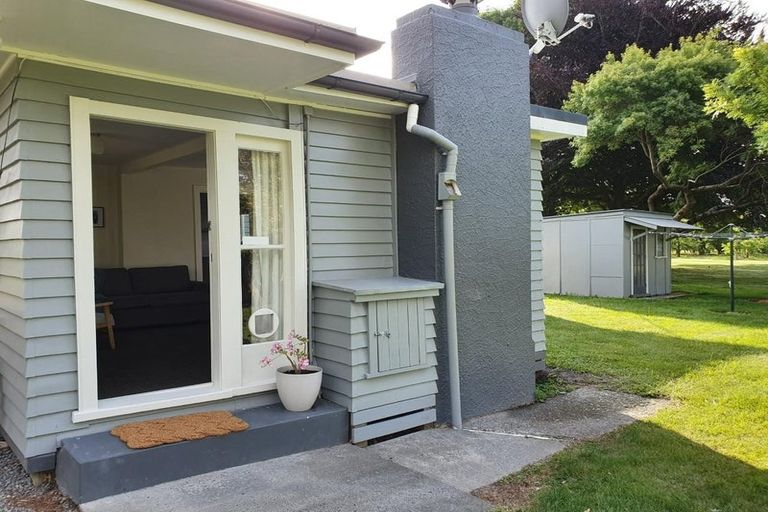 Photo of property in 100 Saint Andrews Road, Havelock North, 4130