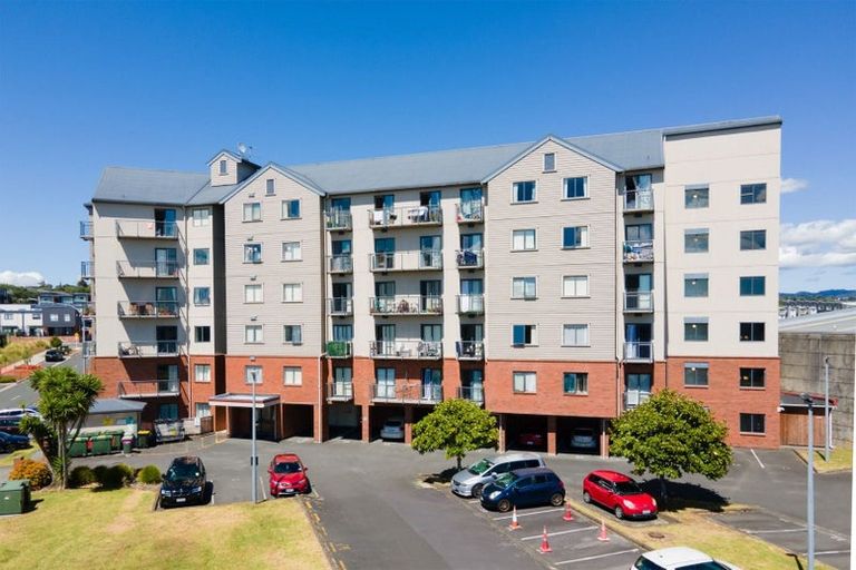 Photo of property in 4d/17 Crown Lynn Place, New Lynn, Auckland, 0600