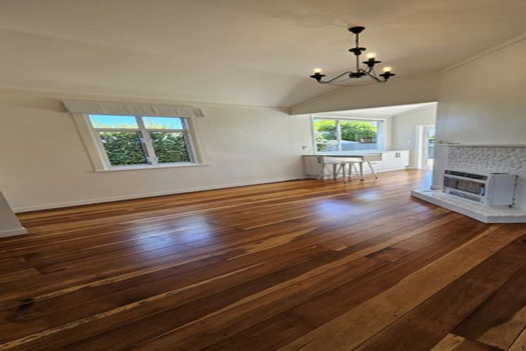 Photo of property in 257 Carrington Street, Vogeltown, New Plymouth, 4310