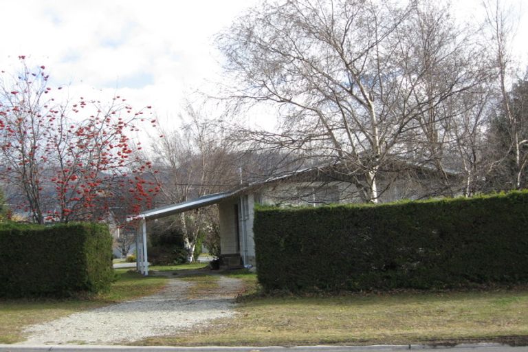 Photo of property in 3 Rata Street, Wanaka, 9305