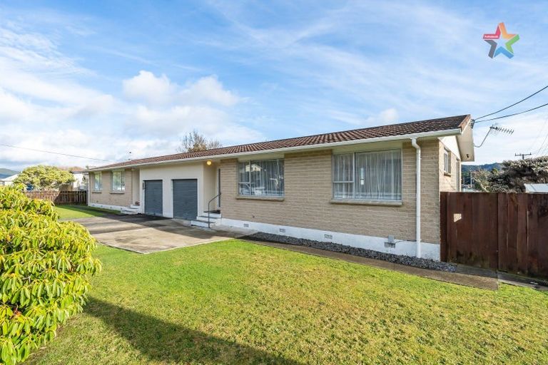 Photo of property in 35a Wise Street, Wainuiomata, Lower Hutt, 5014